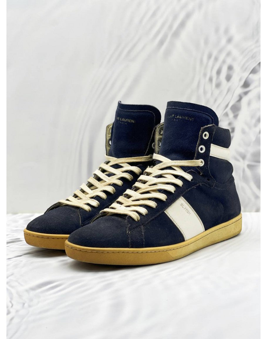 รองเท้าผ้าใบผู้ชายทรงหุ้มข้อ YSL SAINT LAURENT วัสดุหนังกลับ ผสมหนังลูกวัว